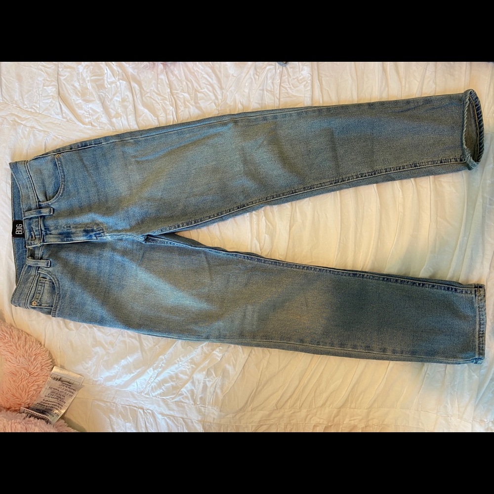 Urban Outfitters BDG Girlfriend High-Rise Jeans